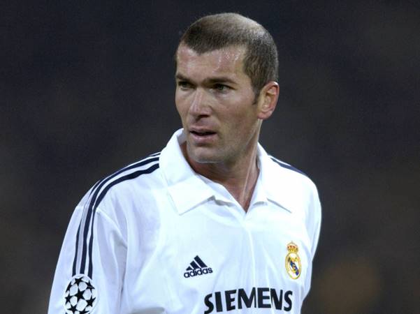 Tiền vệ huyền thoại Zidane