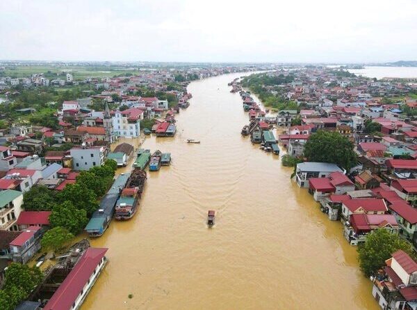 Nằm mơ thấy nước lũ báo hiệu điều gì không may?